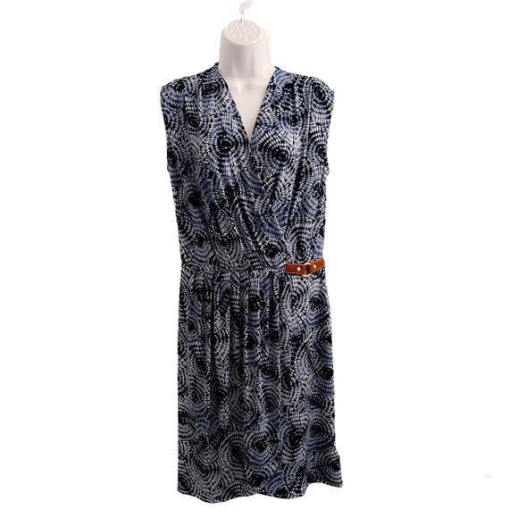 Michael Kors Dresses & Skirts - Michael Kors Dress, Size Medium, Poly Spandex, Side Buckle MK Emblem, Adorbs